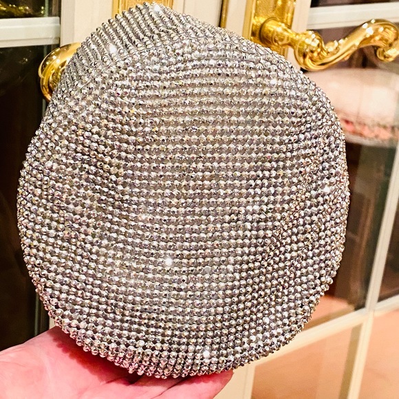 OLGA BERG…ELLIE CRYSTAL MESH RING HANDLE BAG… - Picture 3 of 9